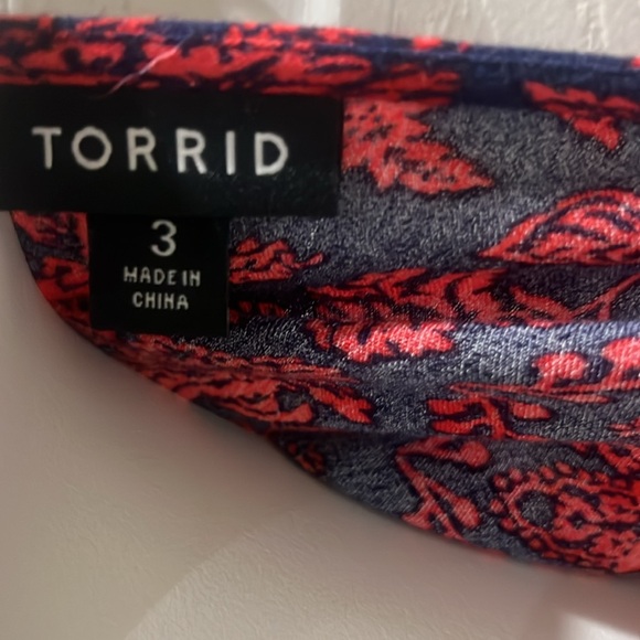 Torrid size 3 blouse - Picture 2 of 5